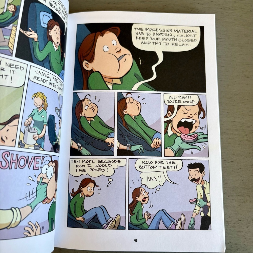 Ghosts, Drama, Smile Graphic Novels Set- Raina Telgemeier- Paperback Books Youth - Picture 7 of 15